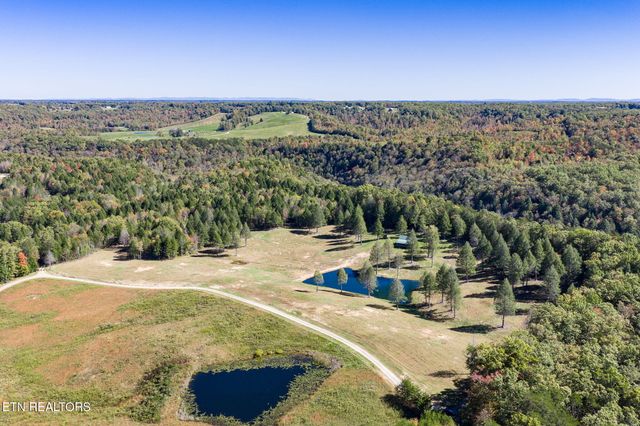 4832 Lovejoy Rd, Crawford, TN 38554