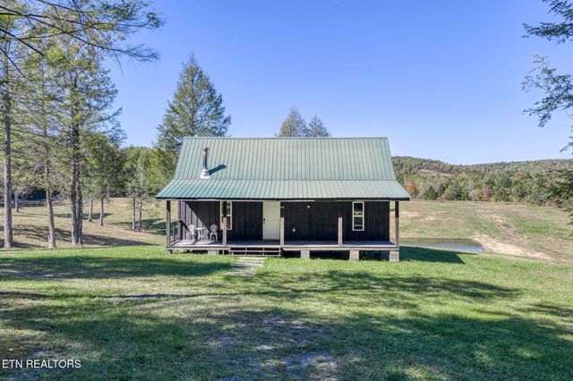 4832 Lovejoy Rd, Crawford, TN 38554