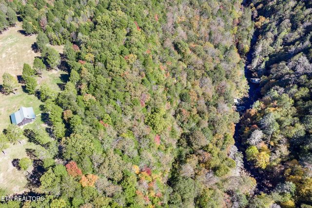 4832 Lovejoy Rd, Crawford, TN 38554