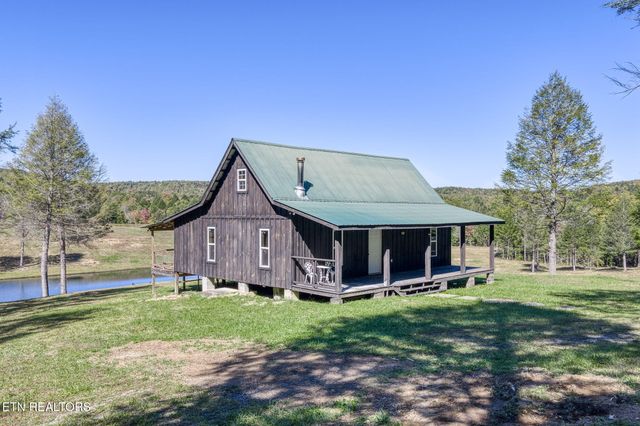 4832 Lovejoy Rd, Crawford, TN 38554