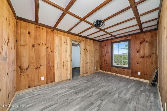 4832 Lovejoy Rd, Crawford, TN 38554