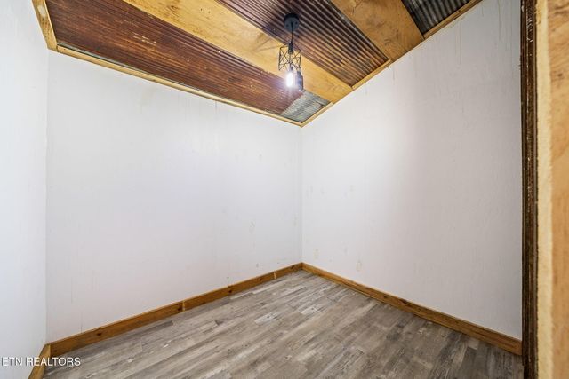 4832 Lovejoy Rd, Crawford, TN 38554