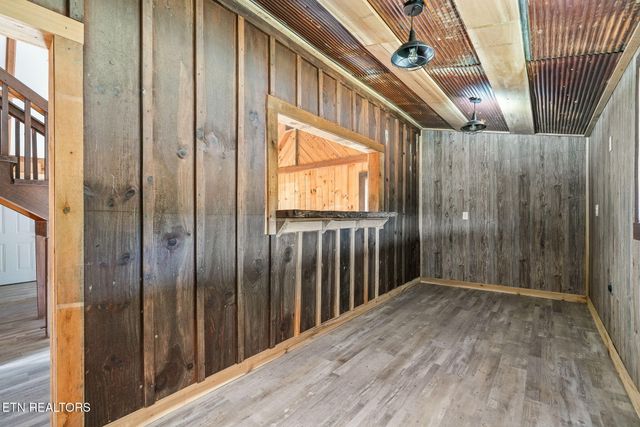 4832 Lovejoy Rd, Crawford, TN 38554