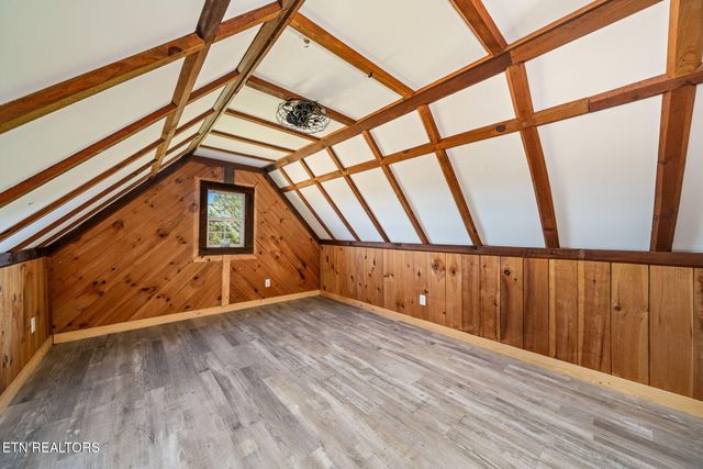 4832 Lovejoy Rd, Crawford, TN 38554