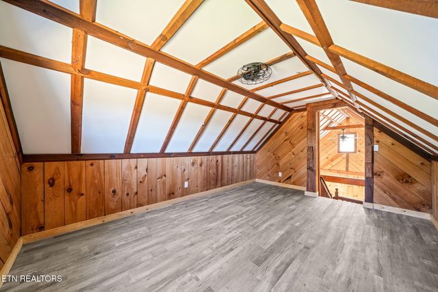 4832 Lovejoy Rd, Crawford, TN 38554