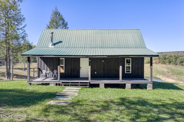 4832 Lovejoy Rd, Crawford, TN 38554