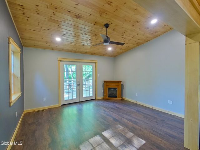 115 Lake Street, Mayfield, NY 12117