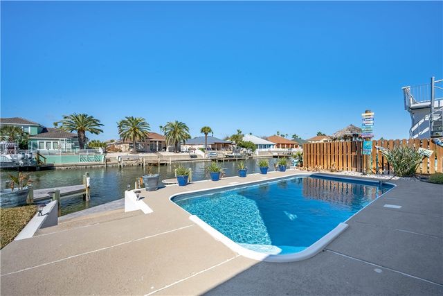 1050 S Bay St, Aransas Pass, TX 78336