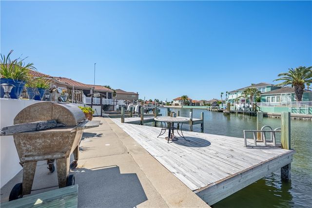 1050 S Bay St, Aransas Pass, TX 78336