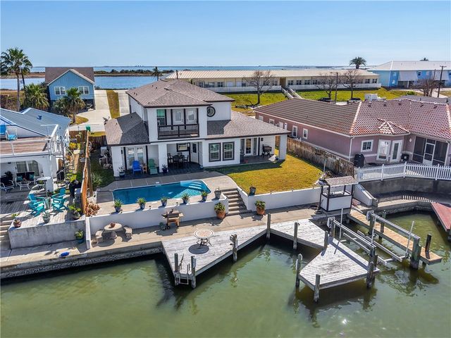1050 S Bay St, Aransas Pass, TX 78336
