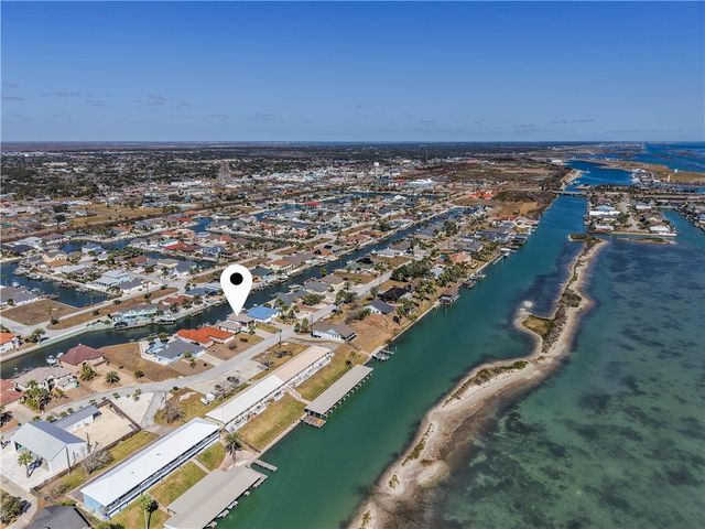 1050 S Bay St, Aransas Pass, TX 78336