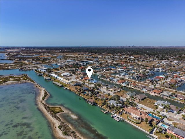 1050 S Bay St, Aransas Pass, TX 78336