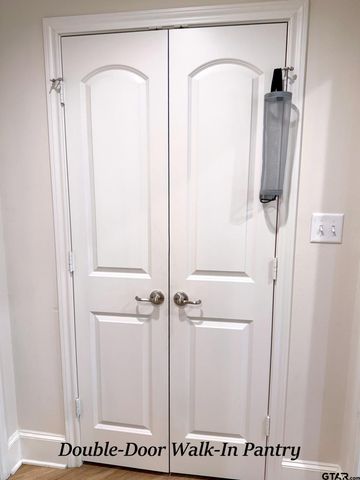 815 E Grande Blvd., S-101, Tyler, TX 75703