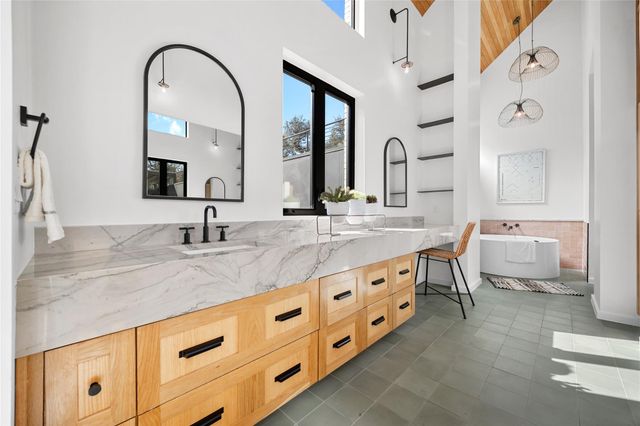 7805 Lazy River CV, Austin, TX 78730