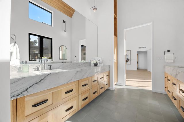 7805 Lazy River CV, Austin, TX 78730