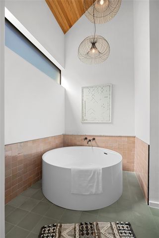 7805 Lazy River CV, Austin, TX 78730