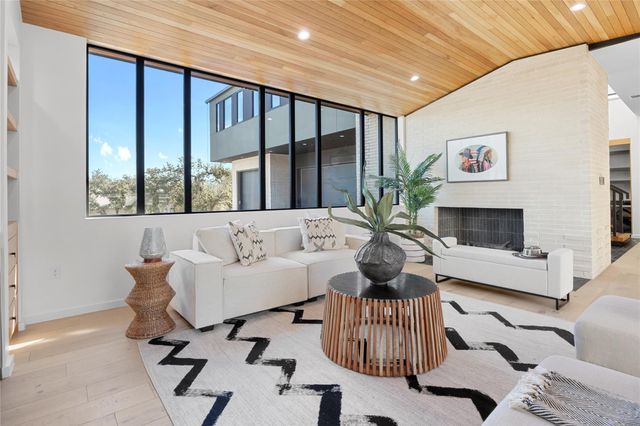 7805 Lazy River CV, Austin, TX 78730