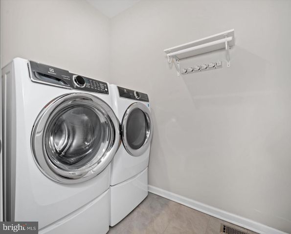 10108 BARNEY ST, Lewes, DE 19958