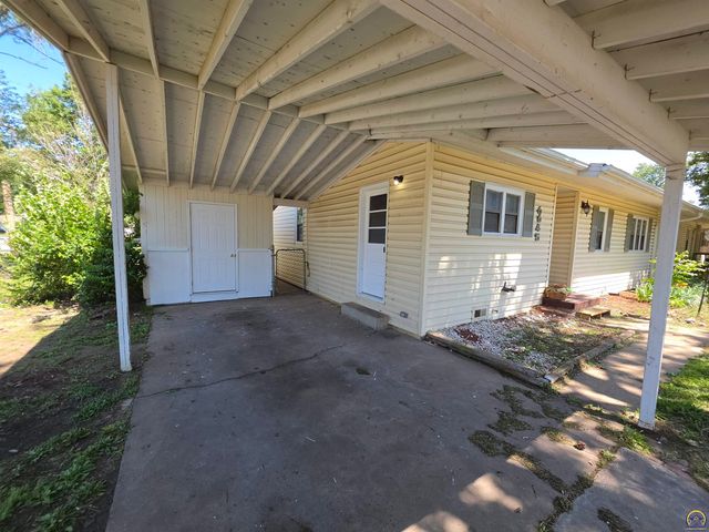 6645 SW Montara Northway, Topeka, KS 66619