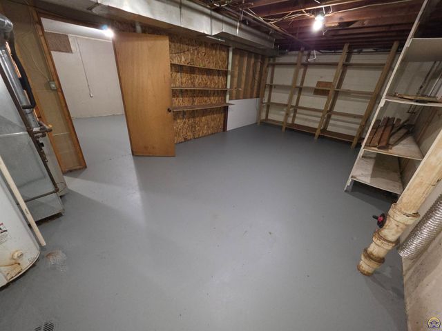 6645 SW Montara Northway, Topeka, KS 66619