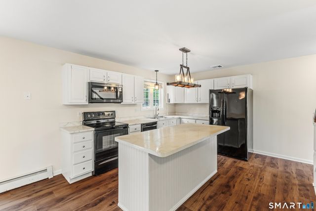 35 Lou Ann Terrace, Meriden, CT 06450