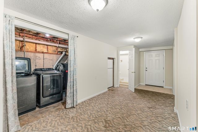 35 Lou Ann Terrace, Meriden, CT 06450