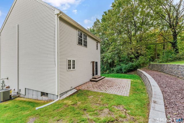 35 Lou Ann Terrace, Meriden, CT 06450