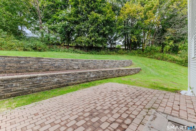 35 Lou Ann Terrace, Meriden, CT 06450