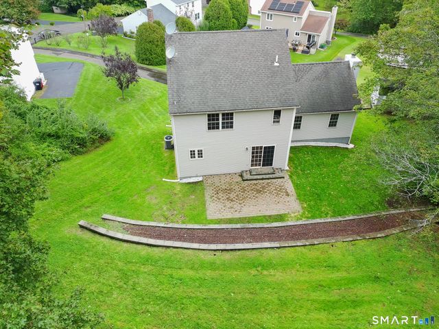 35 Lou Ann Terrace, Meriden, CT 06450