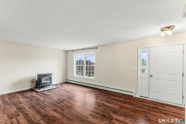 35 Lou Ann Terrace, Meriden, CT 06450