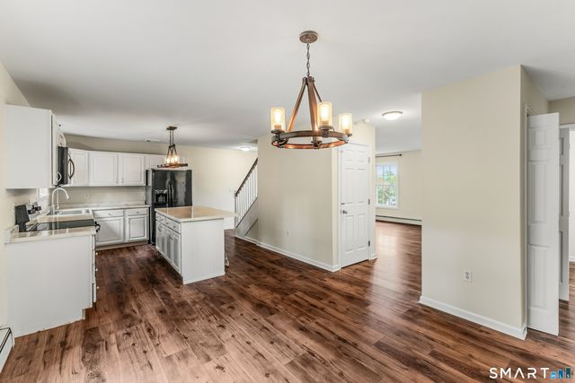 35 Lou Ann Terrace, Meriden, CT 06450