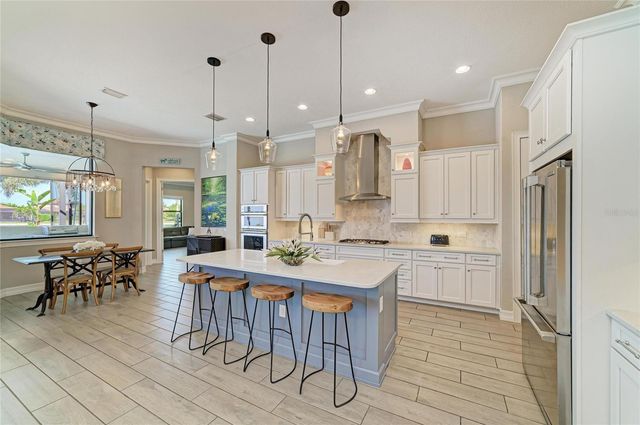 352 MARAVIYA BOULEVARD, Nokomis, FL 34275