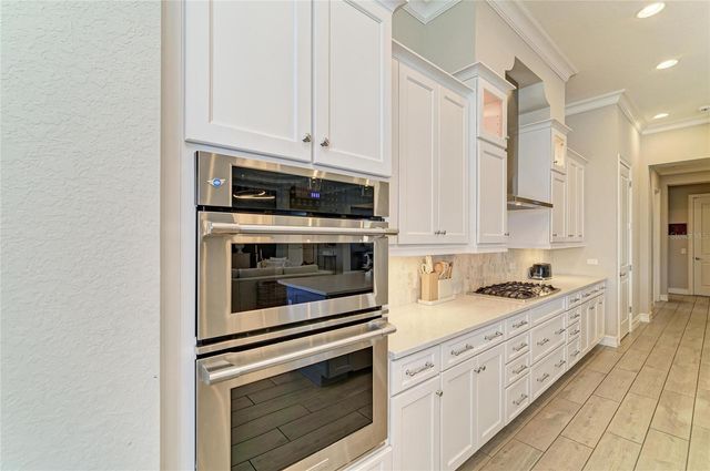 352 MARAVIYA BOULEVARD, Nokomis, FL 34275