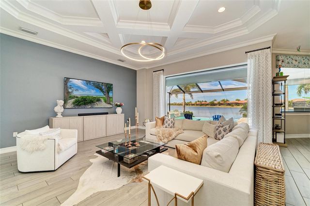 352 MARAVIYA BOULEVARD, Nokomis, FL 34275