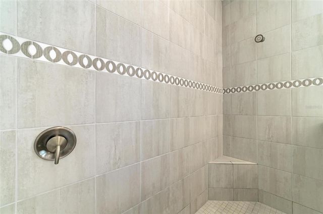 352 MARAVIYA BOULEVARD, Nokomis, FL 34275