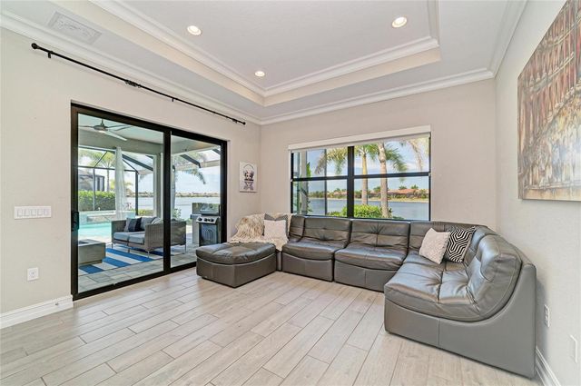 352 MARAVIYA BOULEVARD, Nokomis, FL 34275