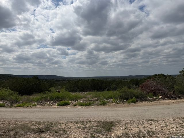 179 RR 334, Brackettville, TX 78832