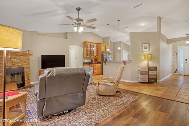 1081 Meadowbrook Road NE, Palm Bay, FL 32905