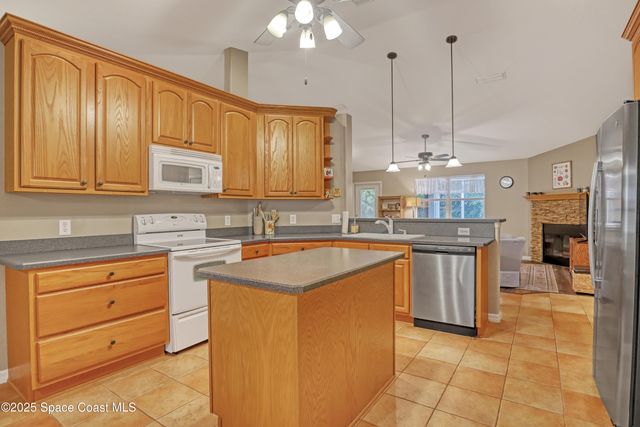 1081 Meadowbrook Road NE, Palm Bay, FL 32905