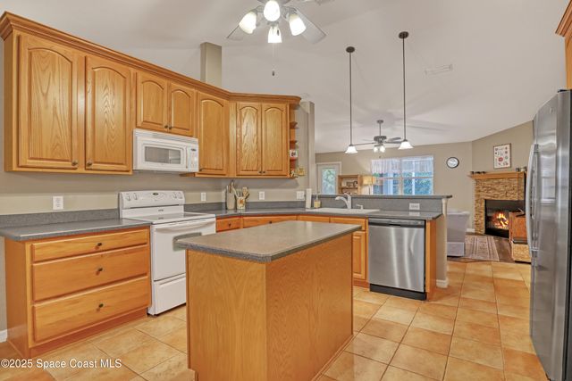 1081 Meadowbrook Road NE, Palm Bay, FL 32905