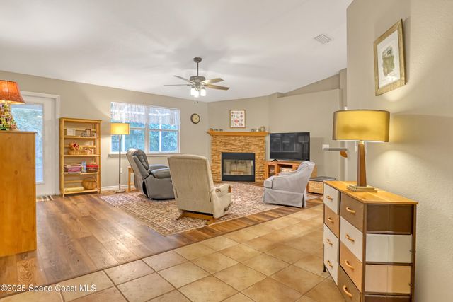 1081 Meadowbrook Road NE, Palm Bay, FL 32905