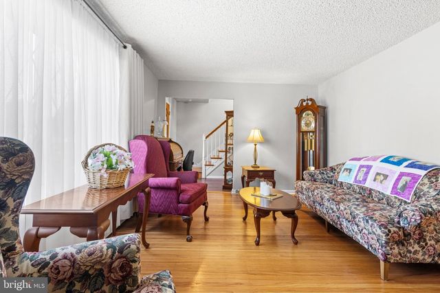 45 EVERGREEN AVE, Broomall, PA 19008