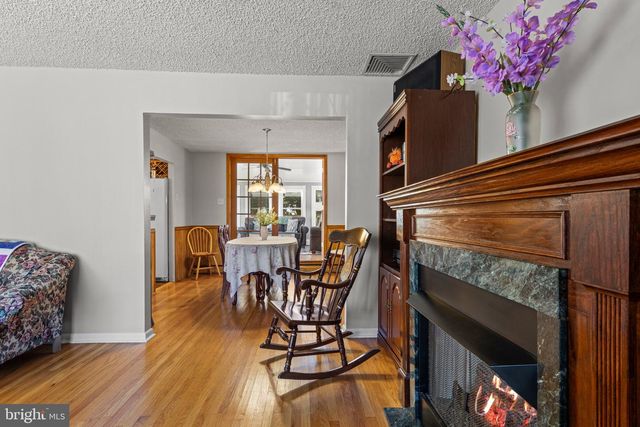 45 EVERGREEN AVE, Broomall, PA 19008