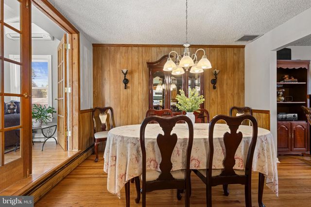 45 EVERGREEN AVE, Broomall, PA 19008