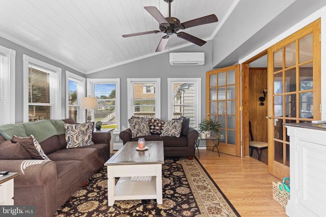 45 EVERGREEN AVE, Broomall, PA 19008