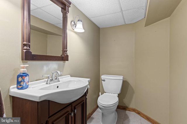 45 EVERGREEN AVE, Broomall, PA 19008