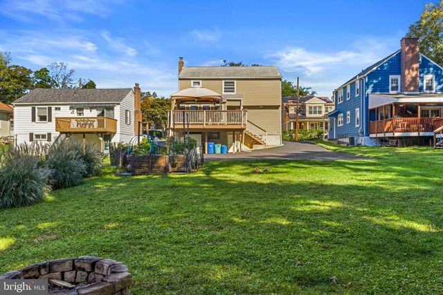45 EVERGREEN AVE, Broomall, PA 19008