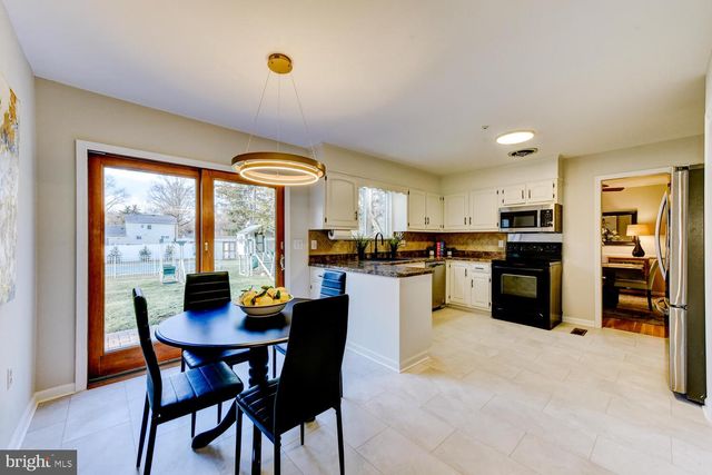 6 COVENTRY CIR, Princeton, NJ 08540