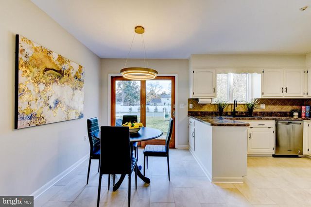 6 COVENTRY CIR, Princeton, NJ 08540