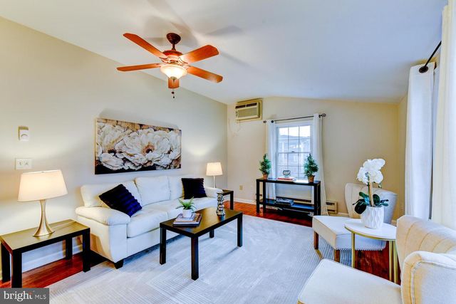 6 COVENTRY CIR, Princeton, NJ 08540